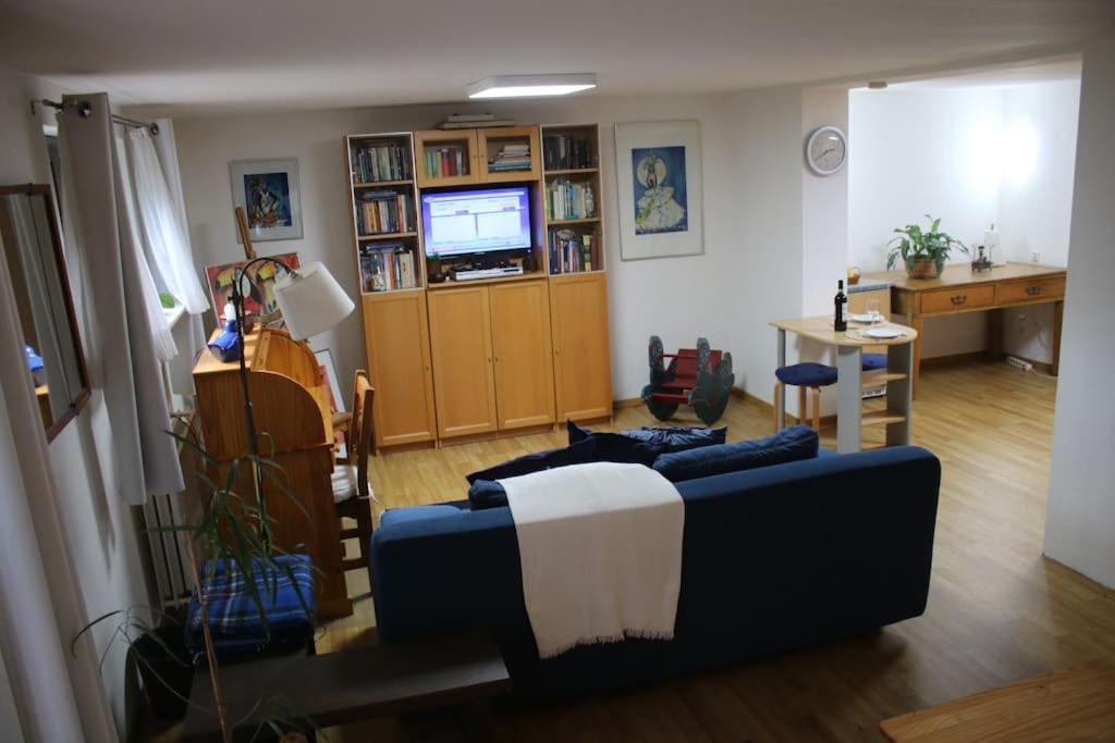 Apartment Lichtverwoehntes Atelier 19 Min Zu Fuss Downtown *